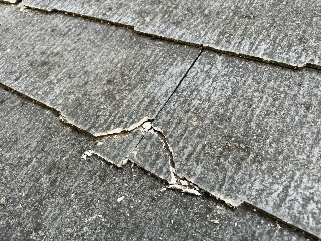 スレート屋根(カラーベスト、コロニアル)の被害