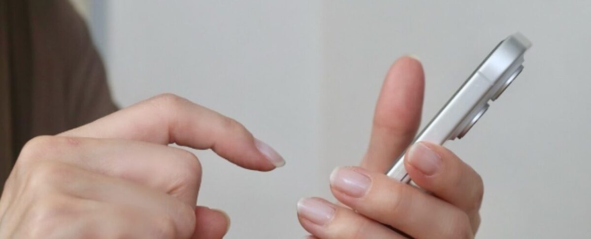 費用を計算する写真