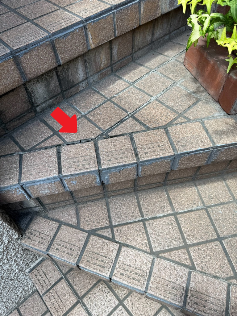 本庄市・K様|屋根塗装(スレート屋根)_棟板金錆止め