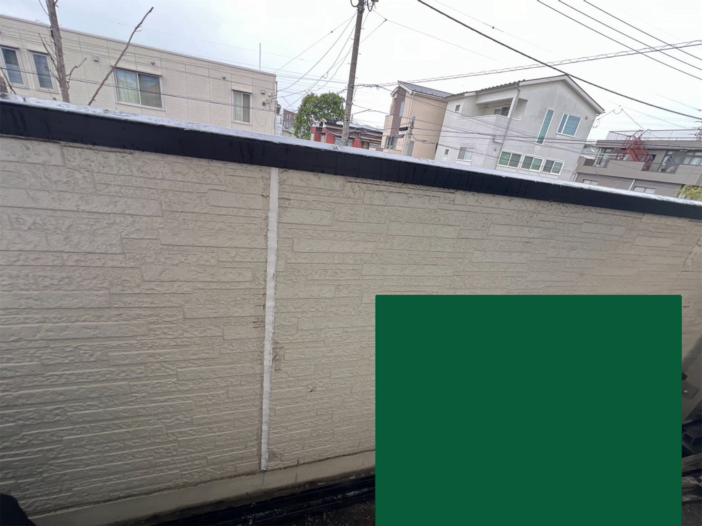 本庄市・K様|屋根塗装(スレート屋根)_棟板金シーリング